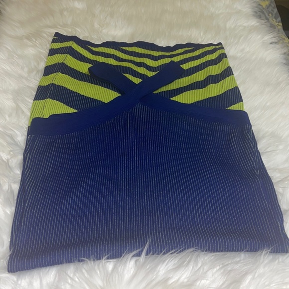 Dress - Picture 1 of 7